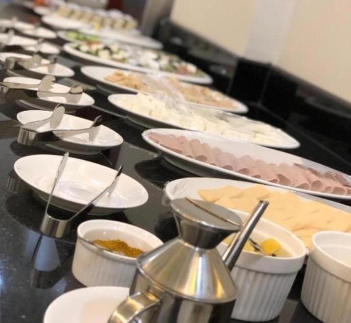 M Platinum Hotel Medina Eksteriør bilde
